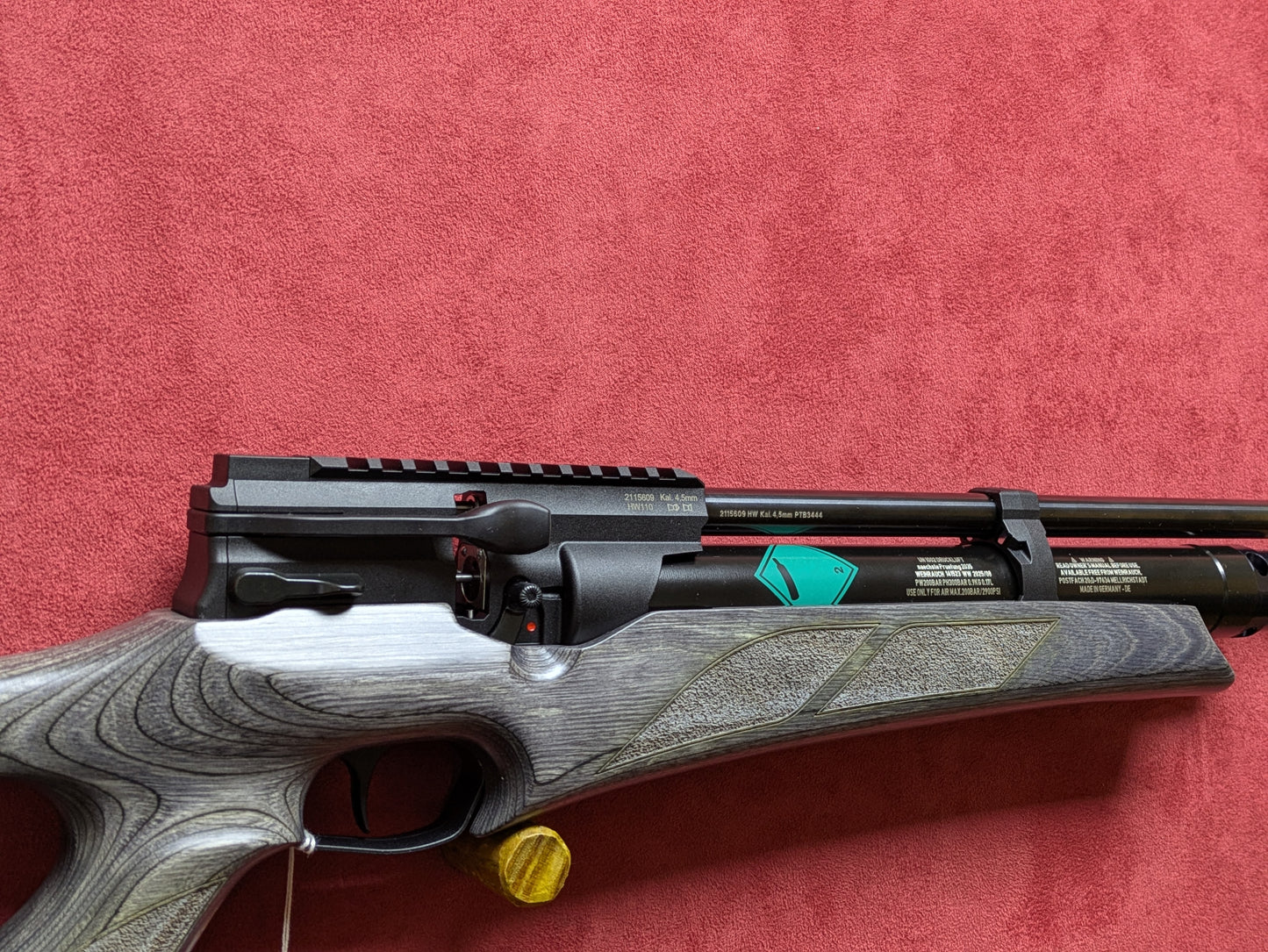 .177 Weihruach HW110T laminate