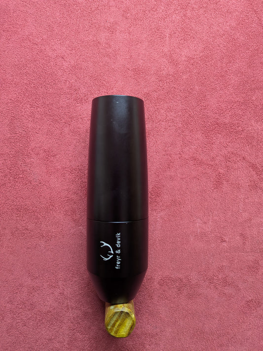 .223 Freyr & Devik F196