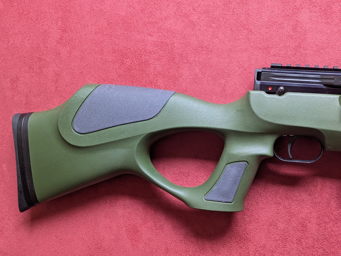 .22 Weihrauch HW100 T