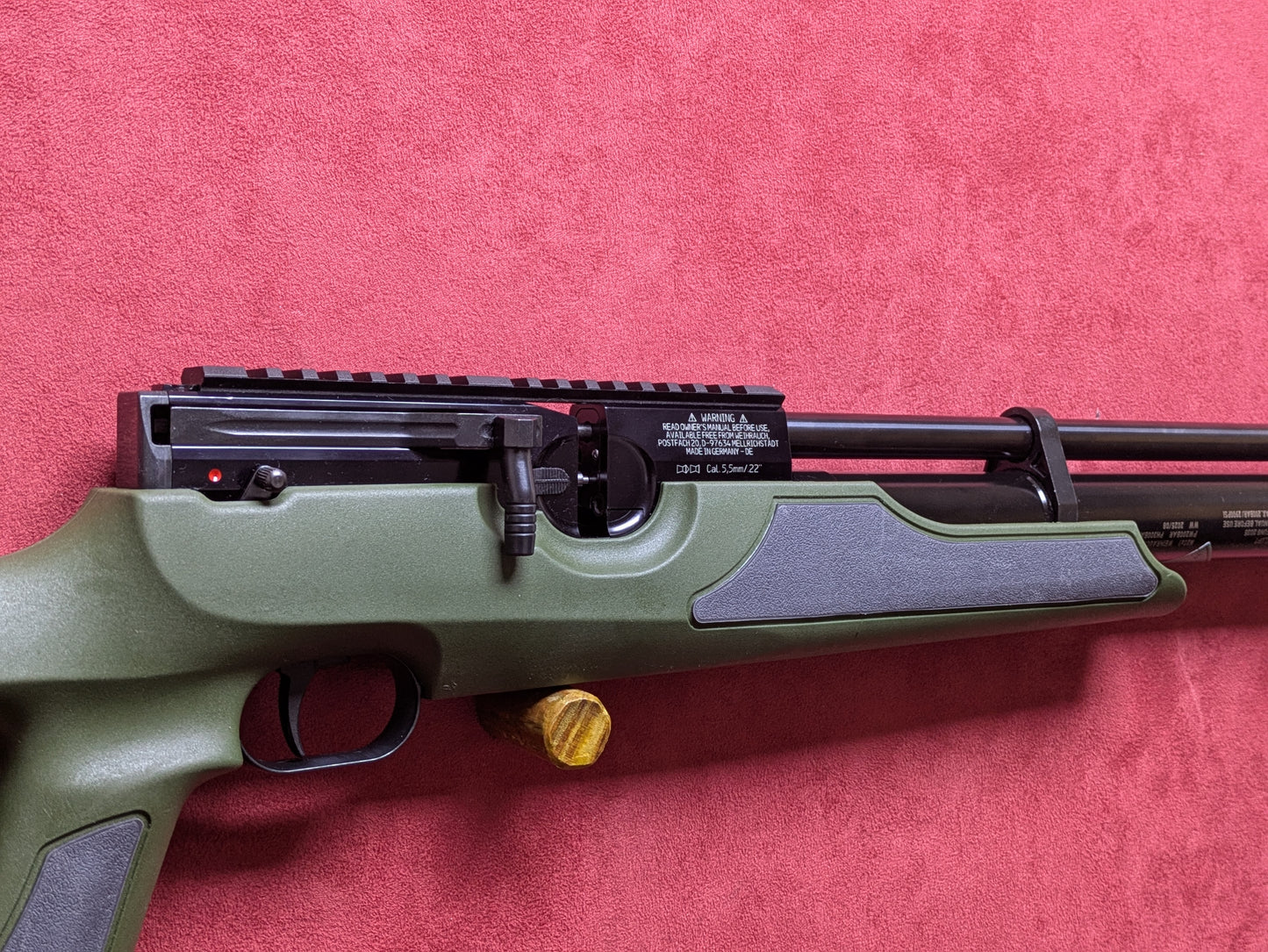 .22 Weihrauch HW100 T